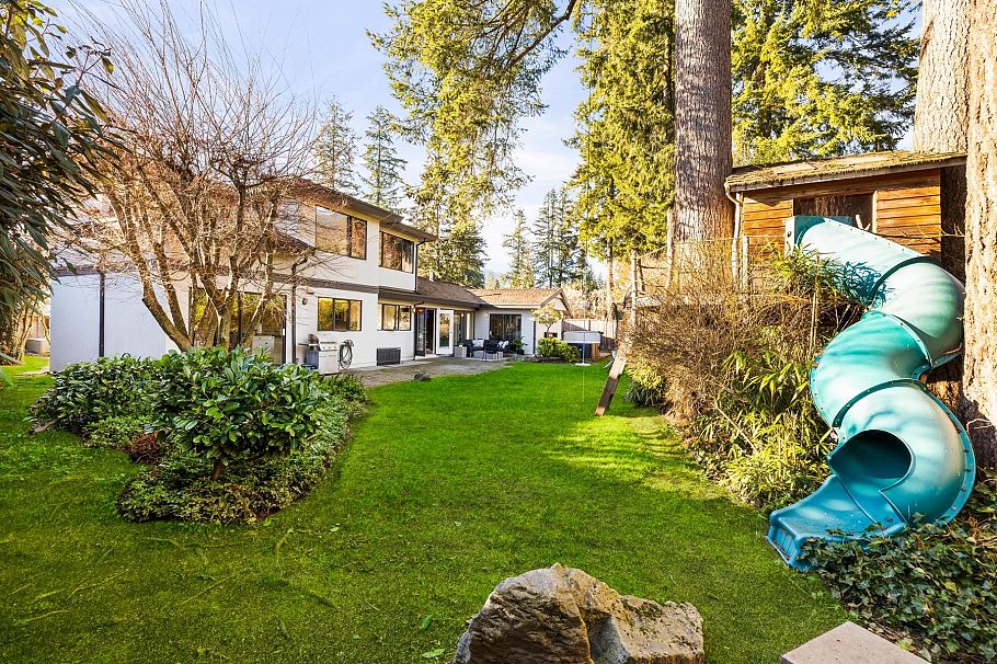 4198 Sunset Boulevard North Vancouver, BC - 31