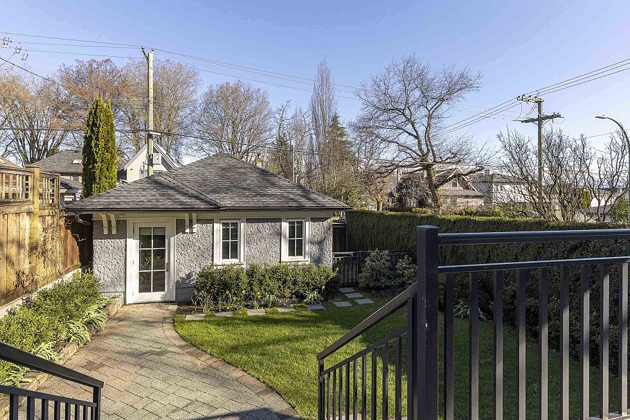 3483 Collingwood Street Vancouver, BC - 16