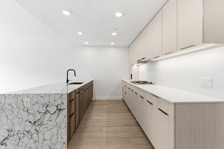 204 3590 W 39th Avenue Vancouver, BC - 8