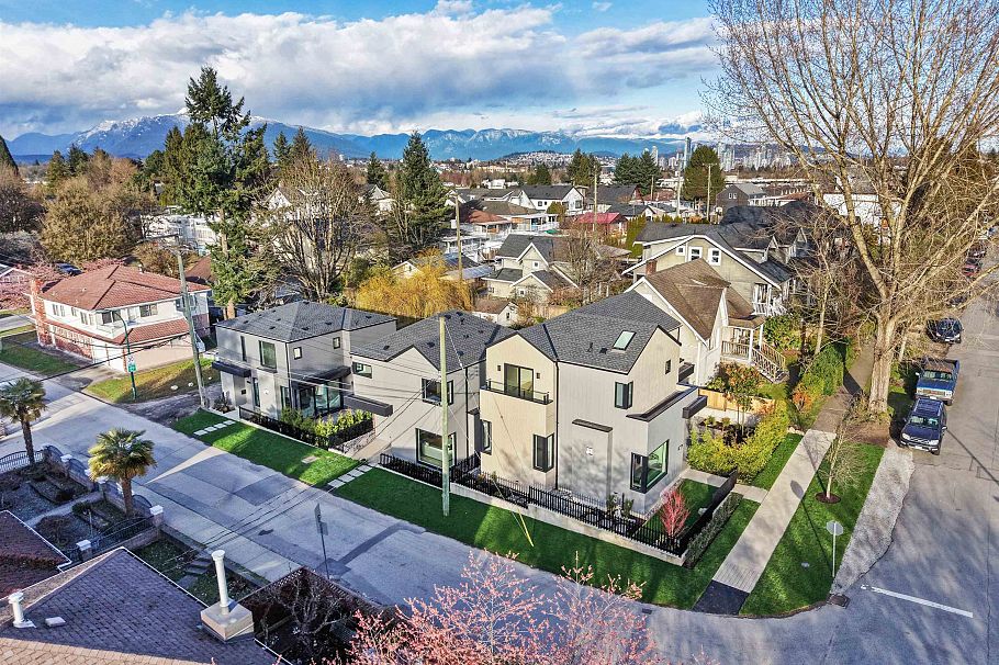 1605 E 21st Avenue Vancouver, BC - 37