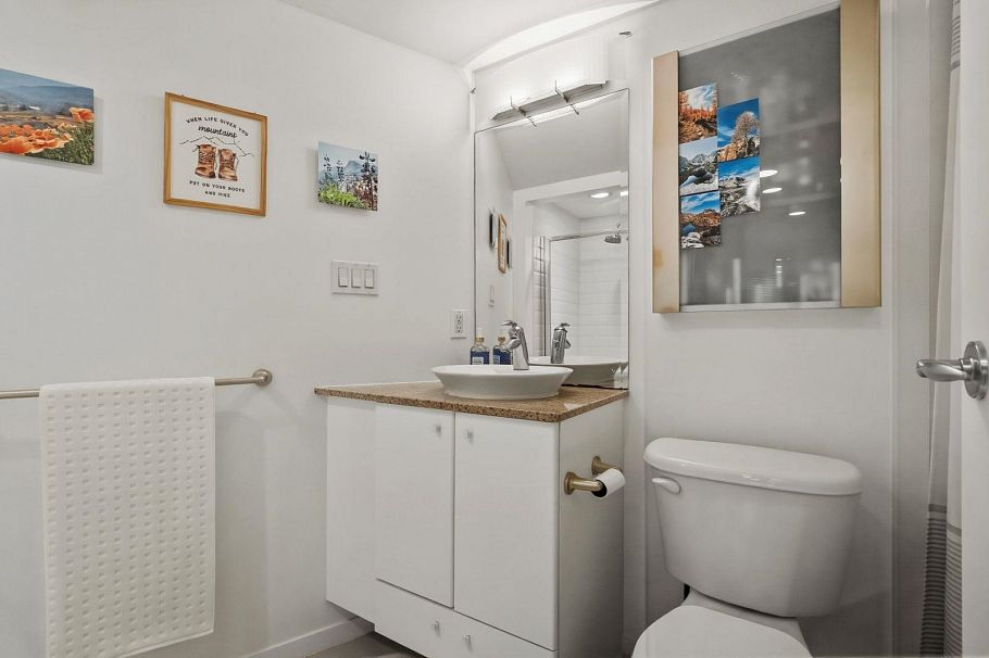 202 1199 Seymour Street Vancouver, BC - 15