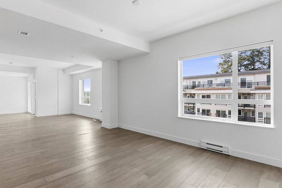 309 3590 W 39th Avenue Vancouver, BC - 4