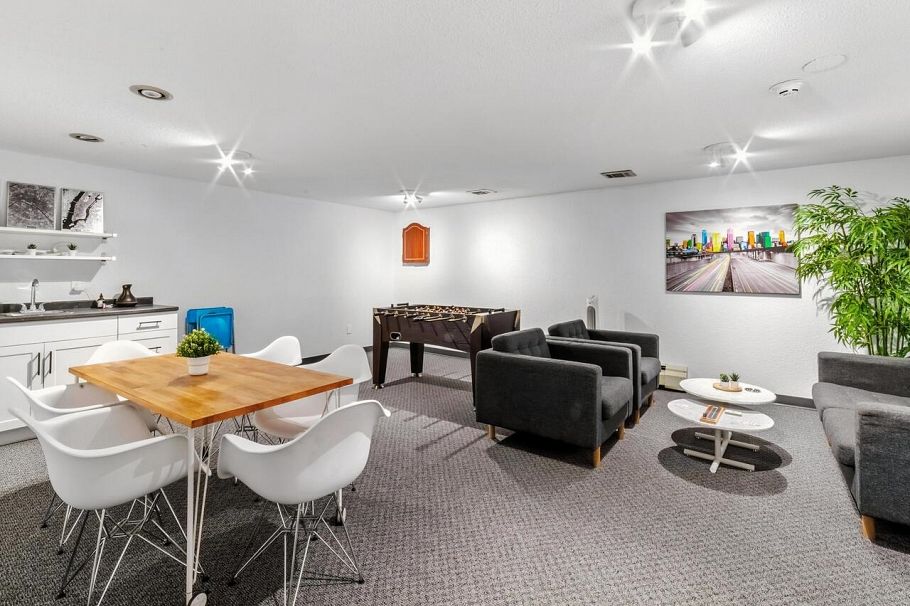 101 2910 Ontario Street Vancouver, BC - 18