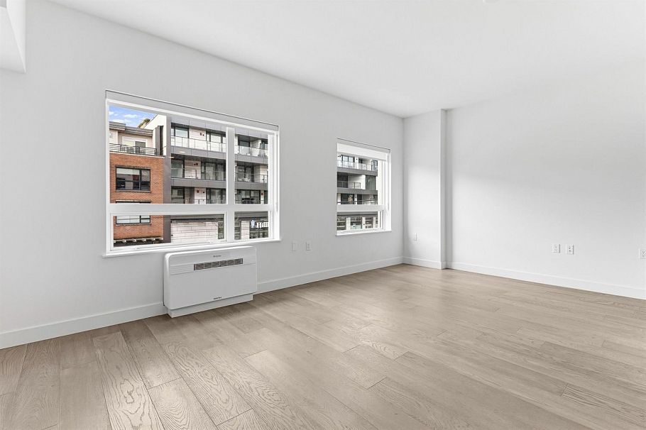 205 3590 W 39th Avenue Vancouver, BC - 1