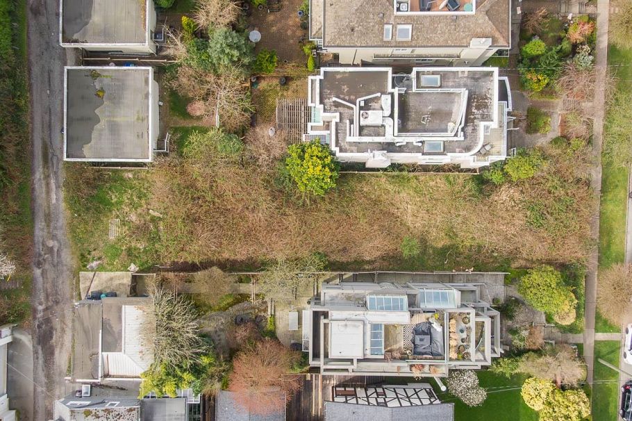 4418 W 2nd Avenue Vancouver, BC - 3