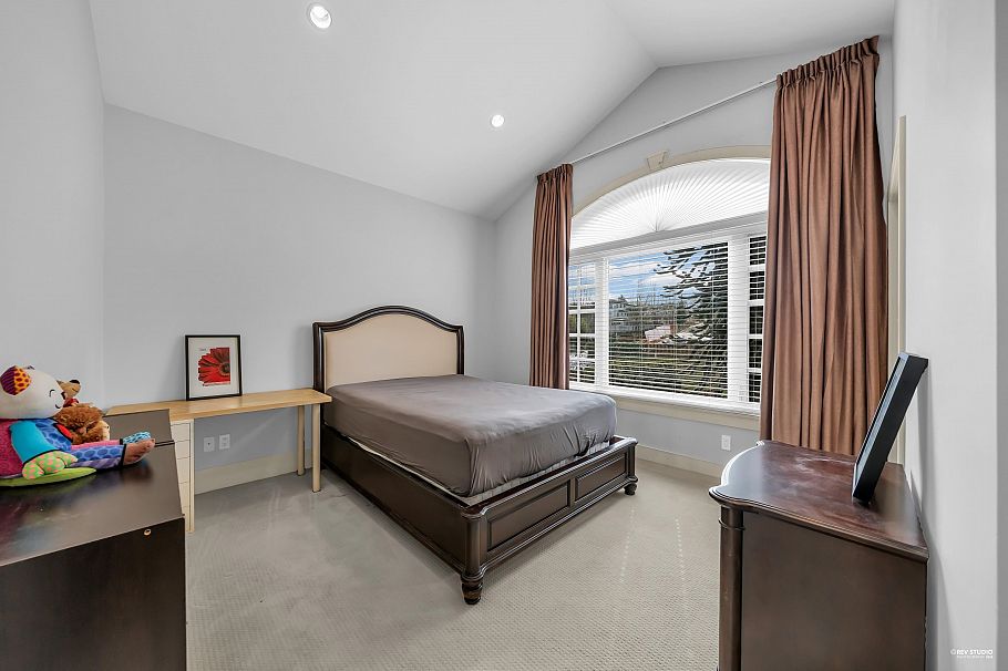 4009 W 11th Avenue Vancouver, BC - 30