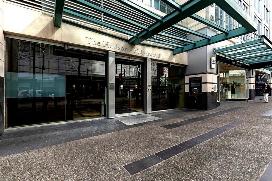 1906 610 Granville Street Vancouver, BC - 2
