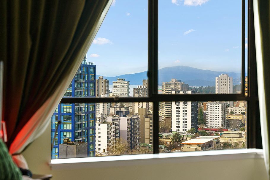 1601 738 Broughton Street Vancouver, BC - 4