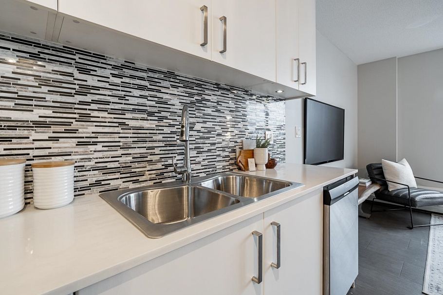 1011 66 W Cordova Street Vancouver, BC - 13