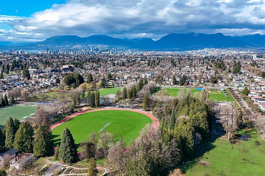 995 E 47th Avenue Vancouver, BC - 28