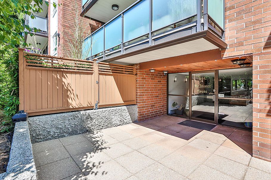 205 665 E 6th Avenue Vancouver, BC - 1