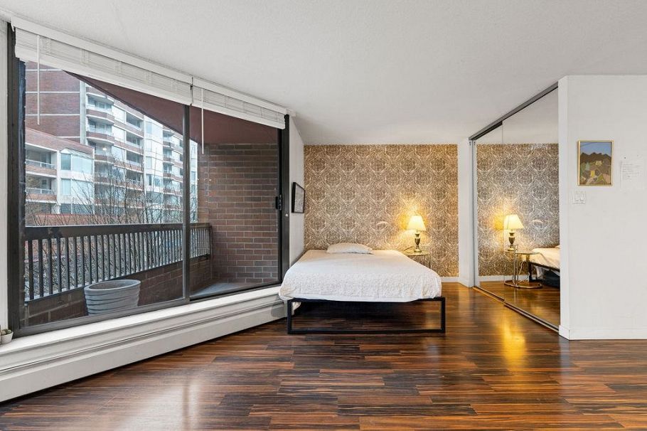 301 1333 Hornby Street Vancouver, BC - 13