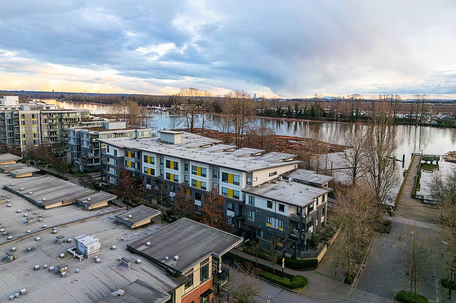 301 3138 Riverwalk Avenue Vancouver, BC - 31