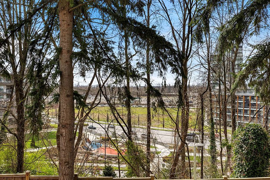 5 3586 Rainier Place Vancouver, BC - 25