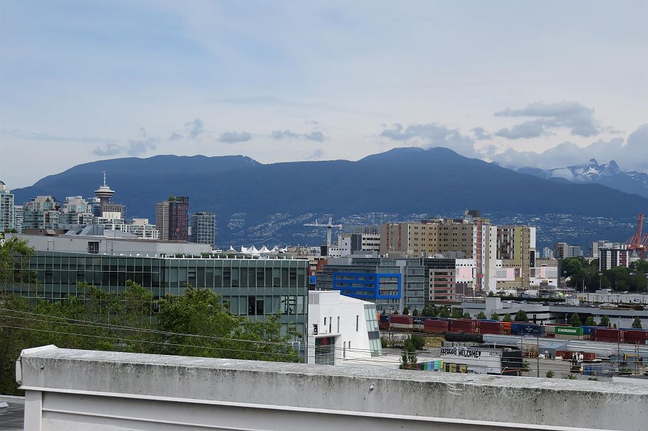 205 665 E 6th Avenue Vancouver, BC - 24