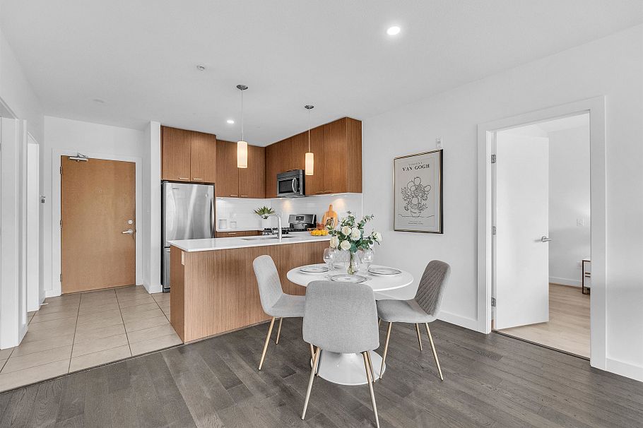 202 1330 Marine Drive North Vancouver, BC - 8