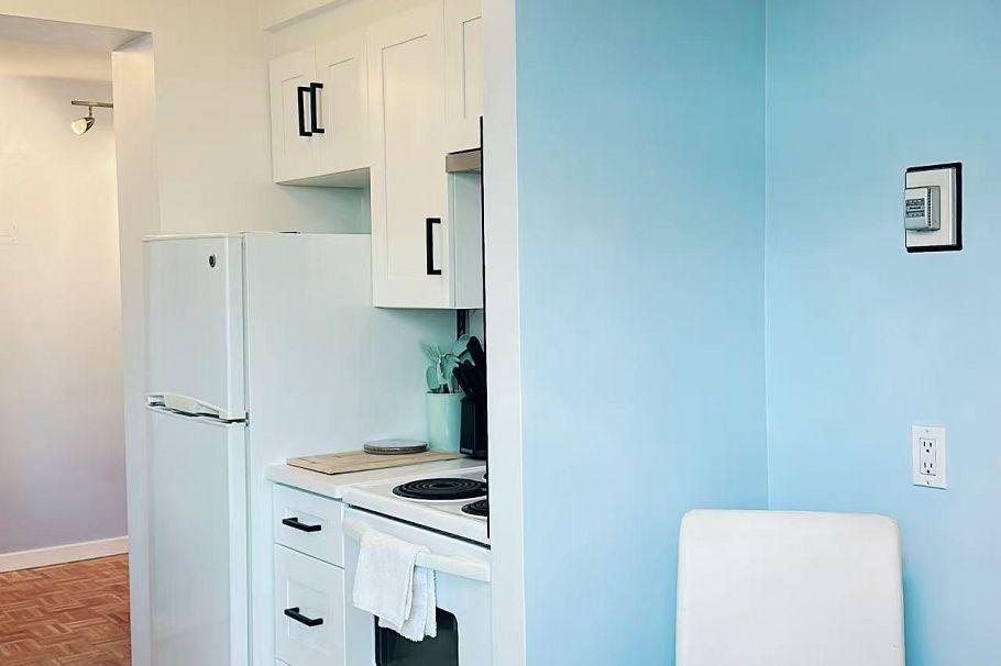 502 1850 Comox Street Vancouver, BC - 8