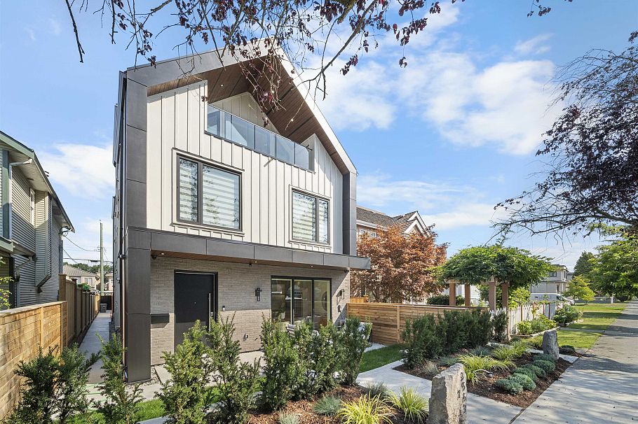 1 3563 E 25th Avenue Vancouver, BC - 19