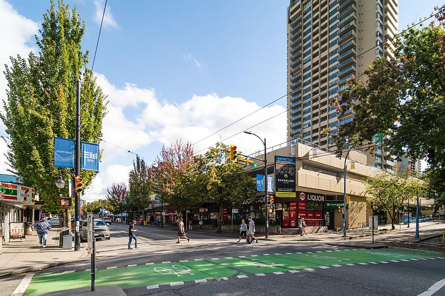 406 1740 Comox Street Vancouver, BC - 30