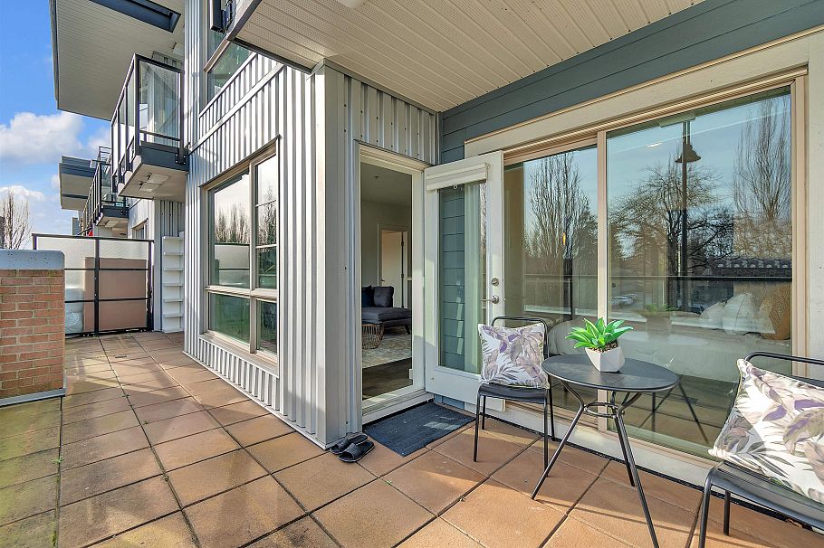 202 1330 Marine Drive North Vancouver, BC - 27