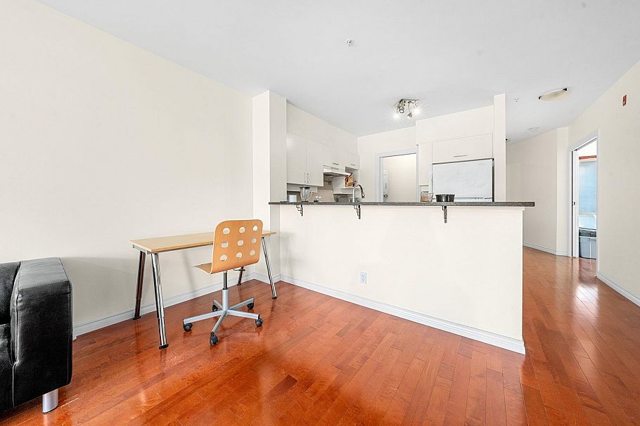 409 1688 Cypress Street Vancouver, BC - 10