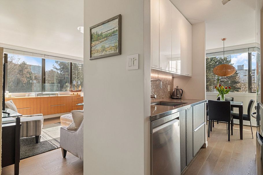 406 1740 Comox Street Vancouver, BC - 12