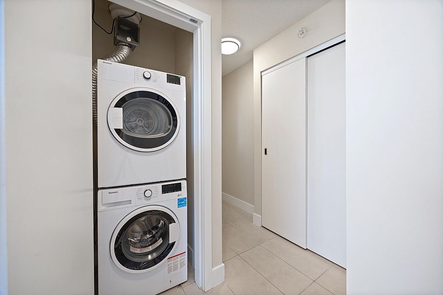 1801 1088 Richards Street Vancouver, BC - 14