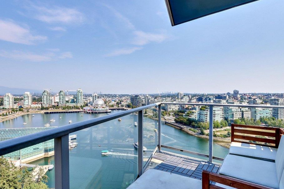 2701 8 Smithe Mews Vancouver, BC - 5