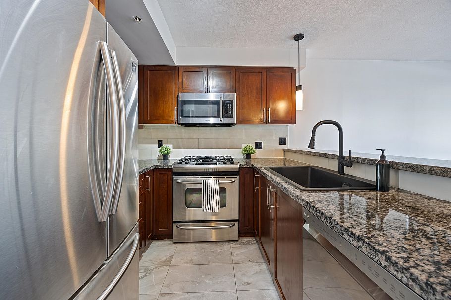 413 3811 Hastings Street Burnaby, BC - 6