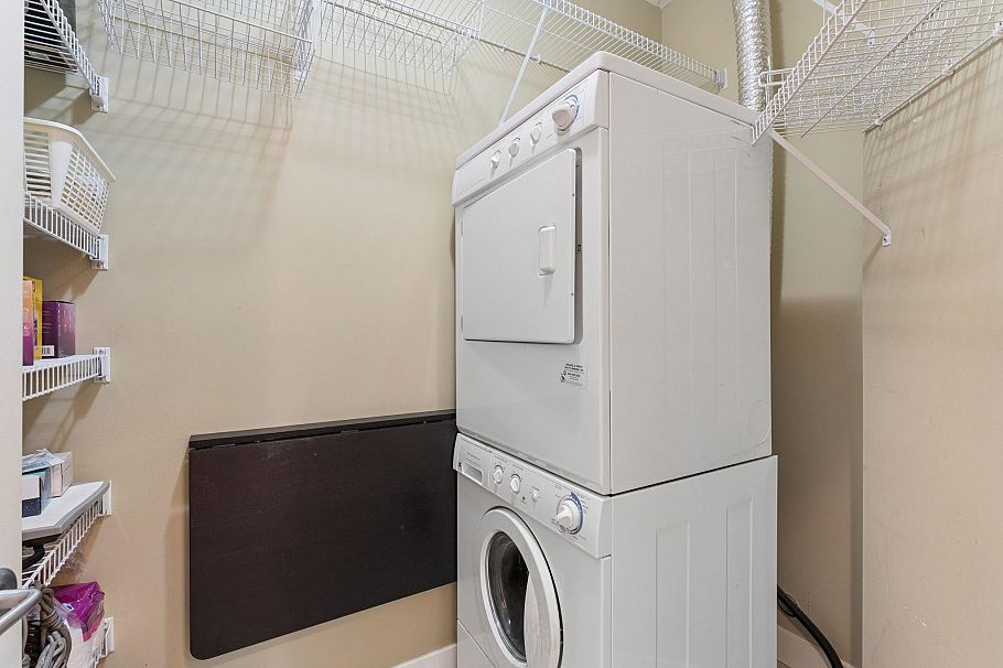 306 188 W 29th Street North Vancouver, BC - 13