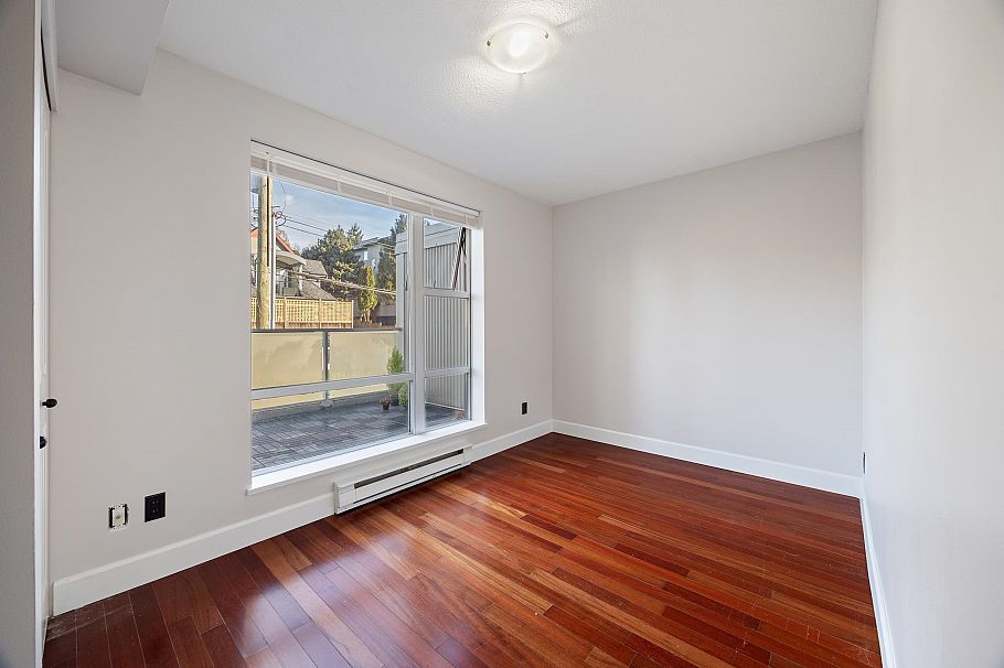 413 3811 Hastings Street Burnaby, BC - 9