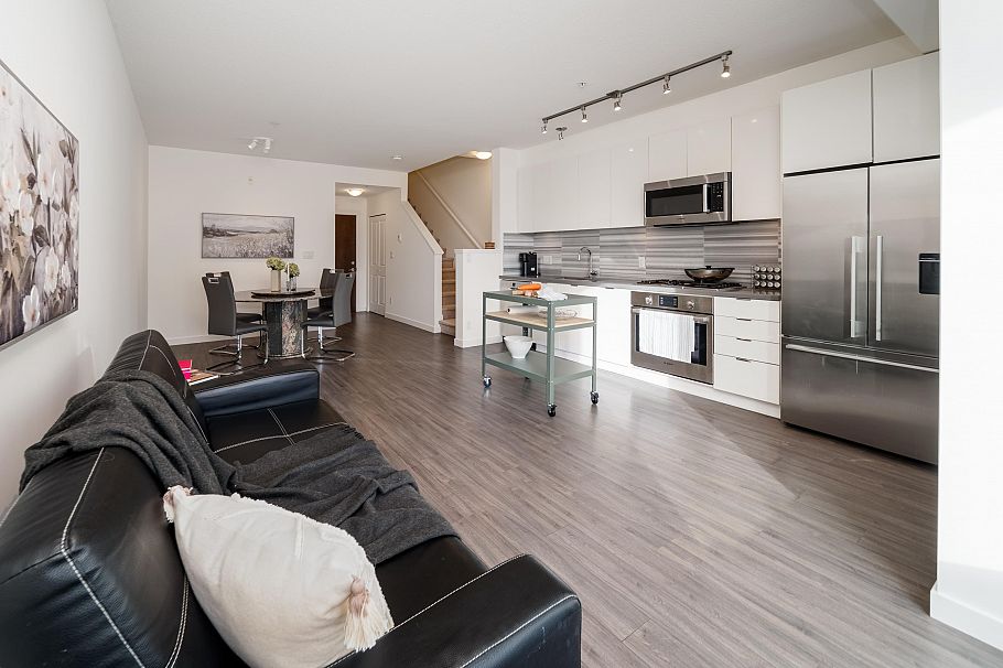 301 3138 Riverwalk Avenue Vancouver, BC - 4