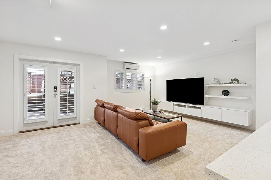 205 E 18th Street North Vancouver, BC - 23