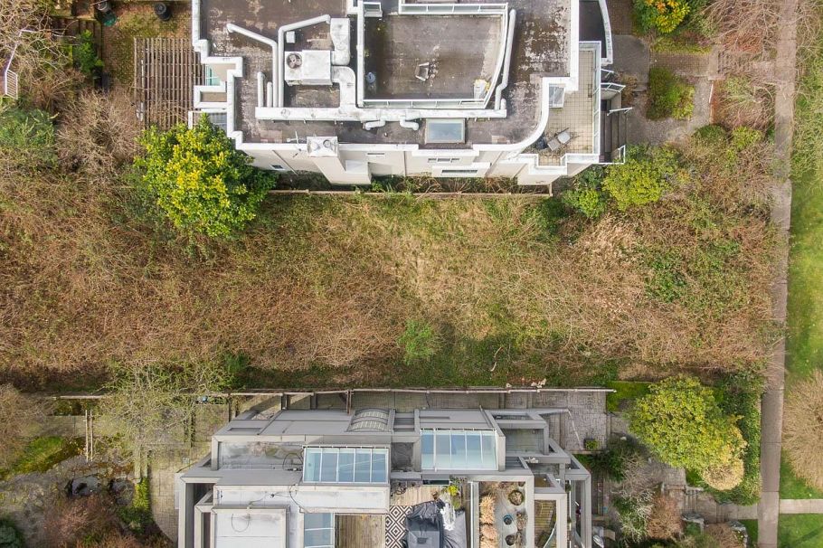 4418 W 2nd Avenue Vancouver, BC - 2