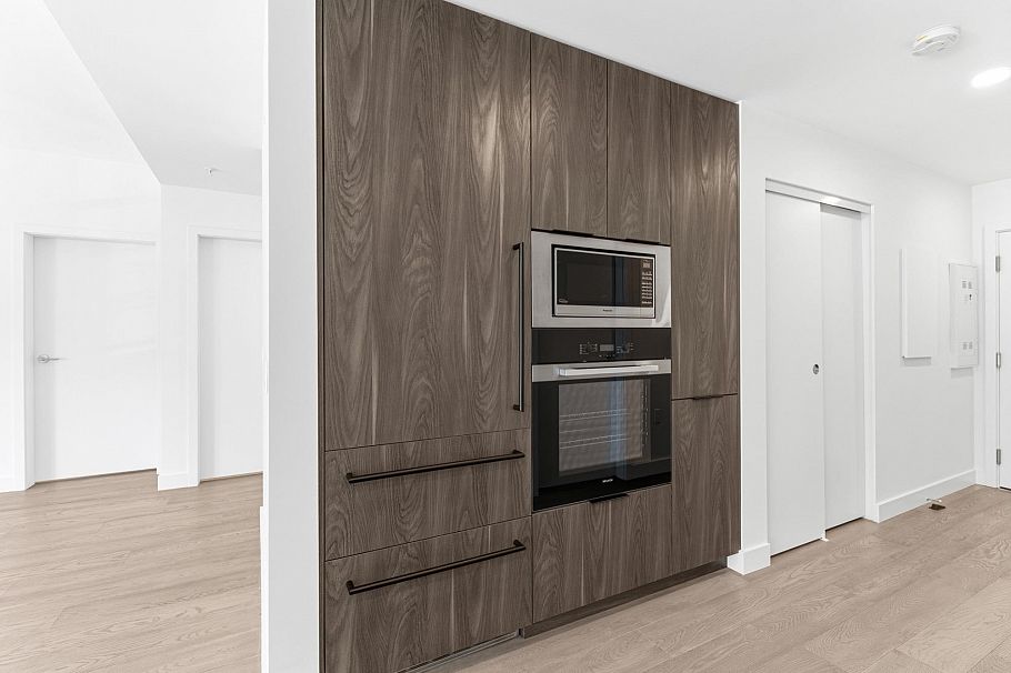 202 3590 W 39th Avenue Vancouver, BC - 9