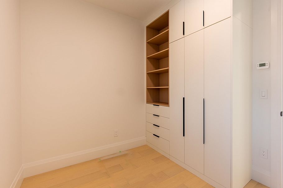 2890 Grant Street Vancouver, BC - 16