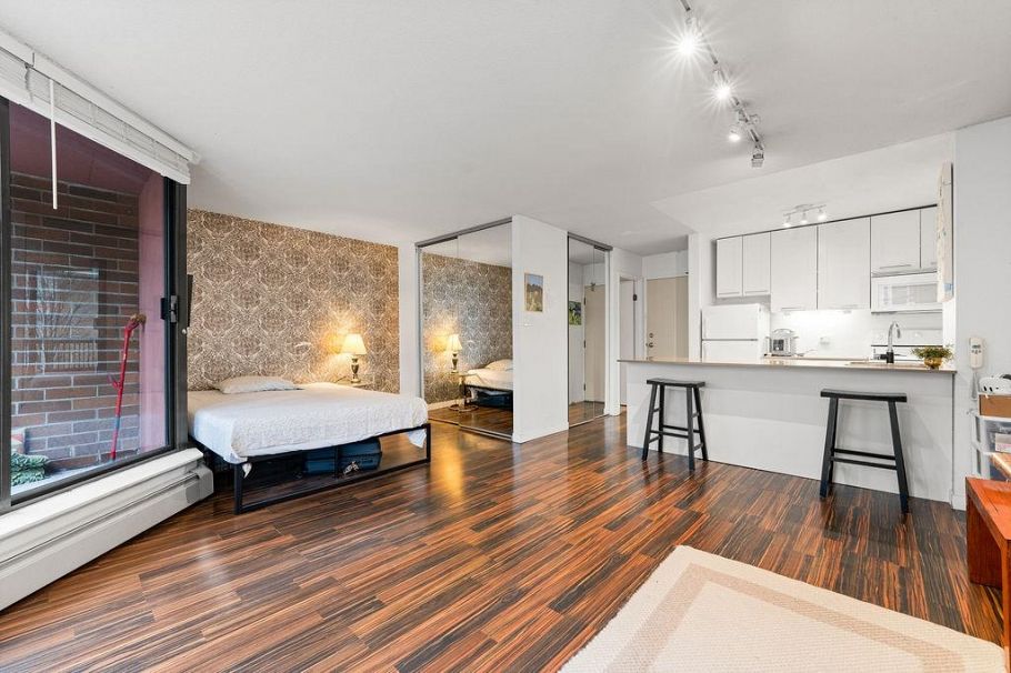 301 1333 Hornby Street Vancouver, BC - 8