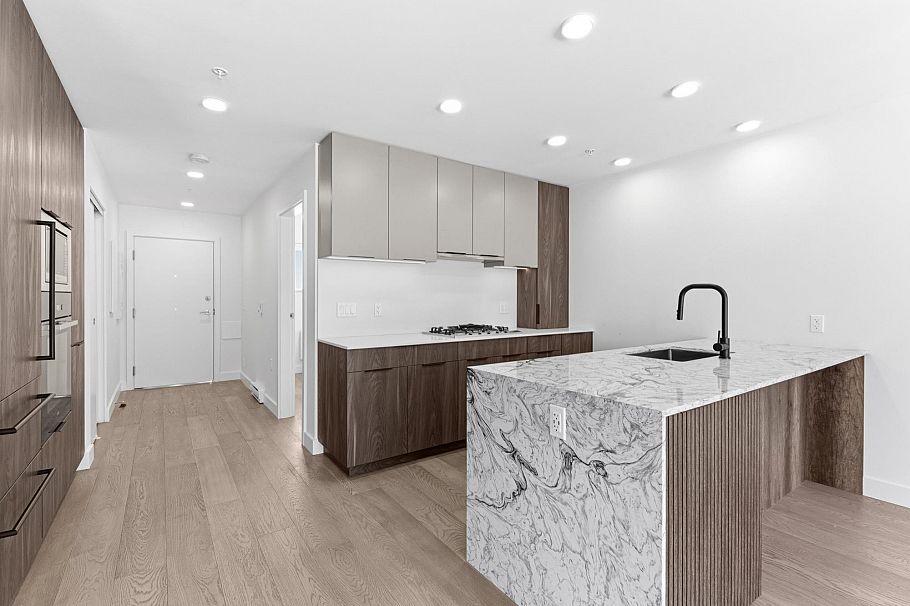 202 3590 W 39th Avenue Vancouver, BC - 6