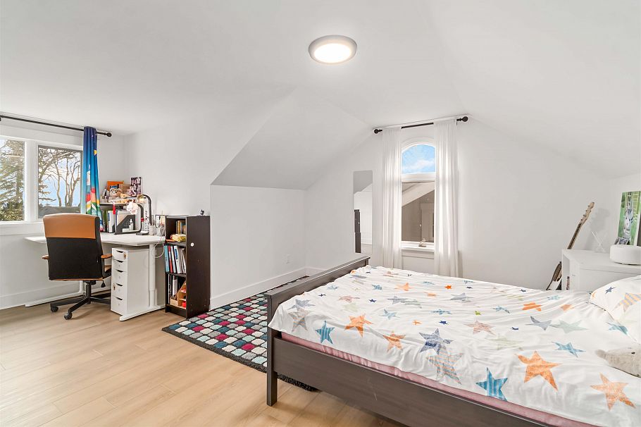 3322 W 38th Avenue Vancouver, BC - 25