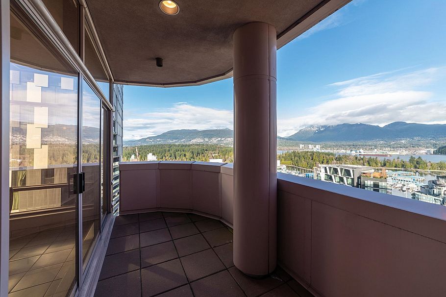 PH1 1500 Alberni Street Vancouver, BC - 7