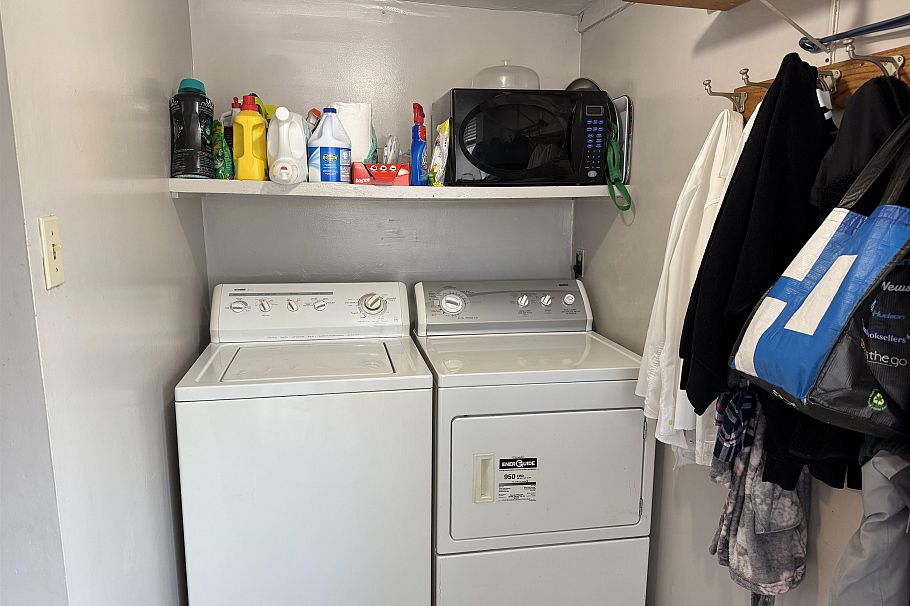 1649 Grant Street Vancouver, BC - 14