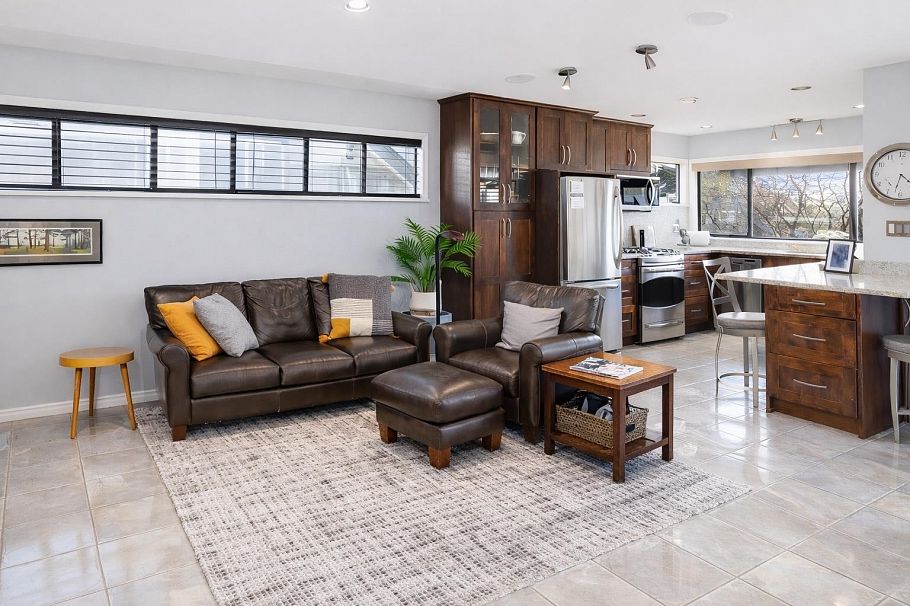 4198 Sunset Boulevard North Vancouver, BC - 25