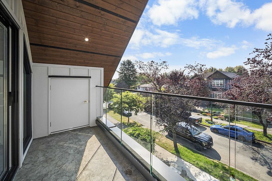 1 3563 E 25th Avenue Vancouver, BC - 14