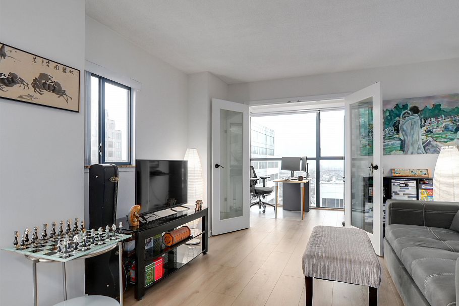 810 1268 W Broadway Vancouver, BC - 5