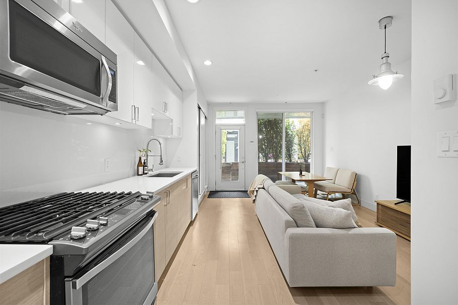 10 1419 E 1st Avenue Vancouver, BC - 9