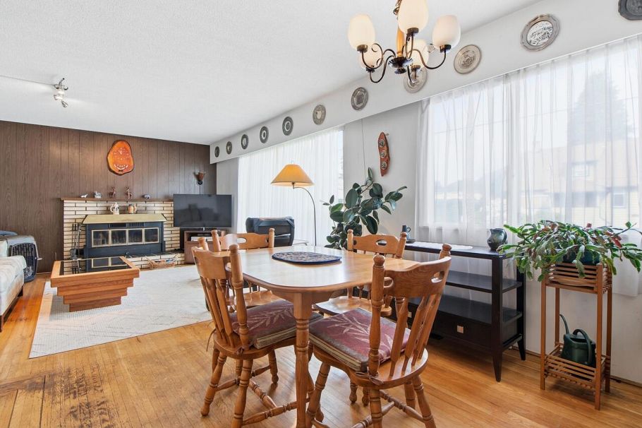 407 E 13th Street North Vancouver, BC - 5