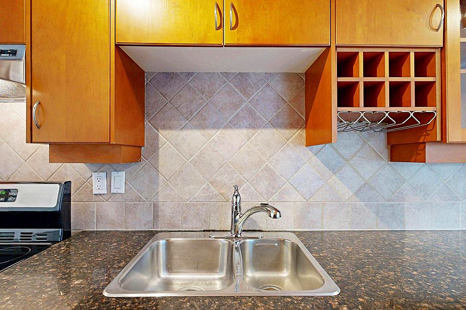 906 2370 W 2nd Avenue Vancouver, BC - 10