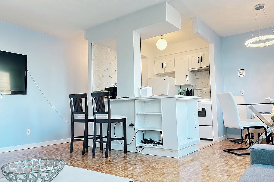 502 1850 Comox Street Vancouver, BC - 6