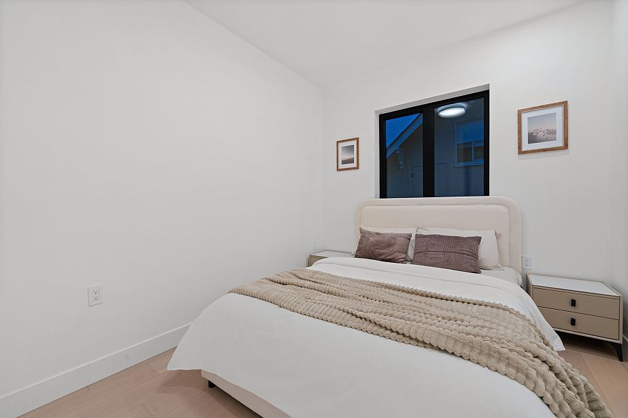 1605 E 21st Avenue Vancouver, BC - 24