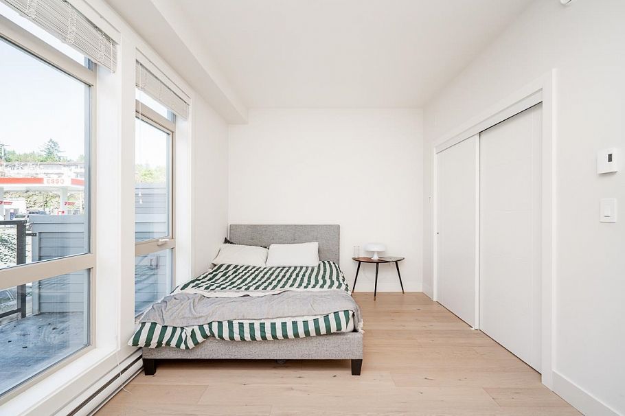 4 115 W Queens Road North Vancouver, BC - 15